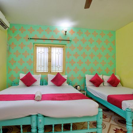 Oceanic Pearl Beach Guest House كالانغيُت المظهر الخارجي الصورة