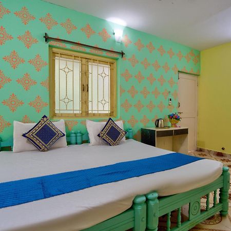 Oceanic Pearl Beach Guest House كالانغيُت المظهر الخارجي الصورة