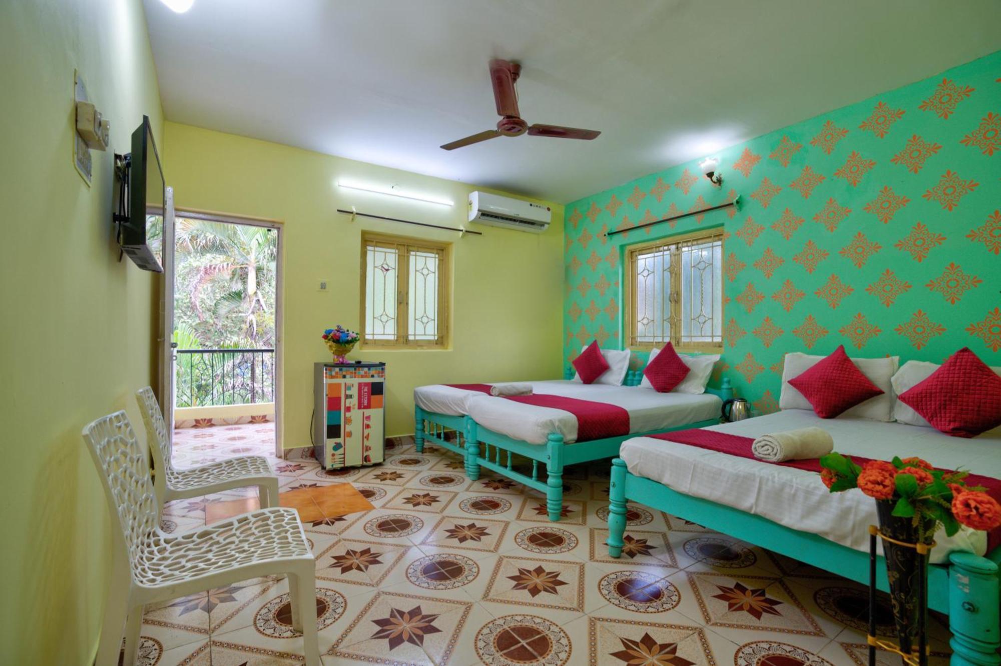Oceanic Pearl Beach Guest House كالانغيُت المظهر الخارجي الصورة
