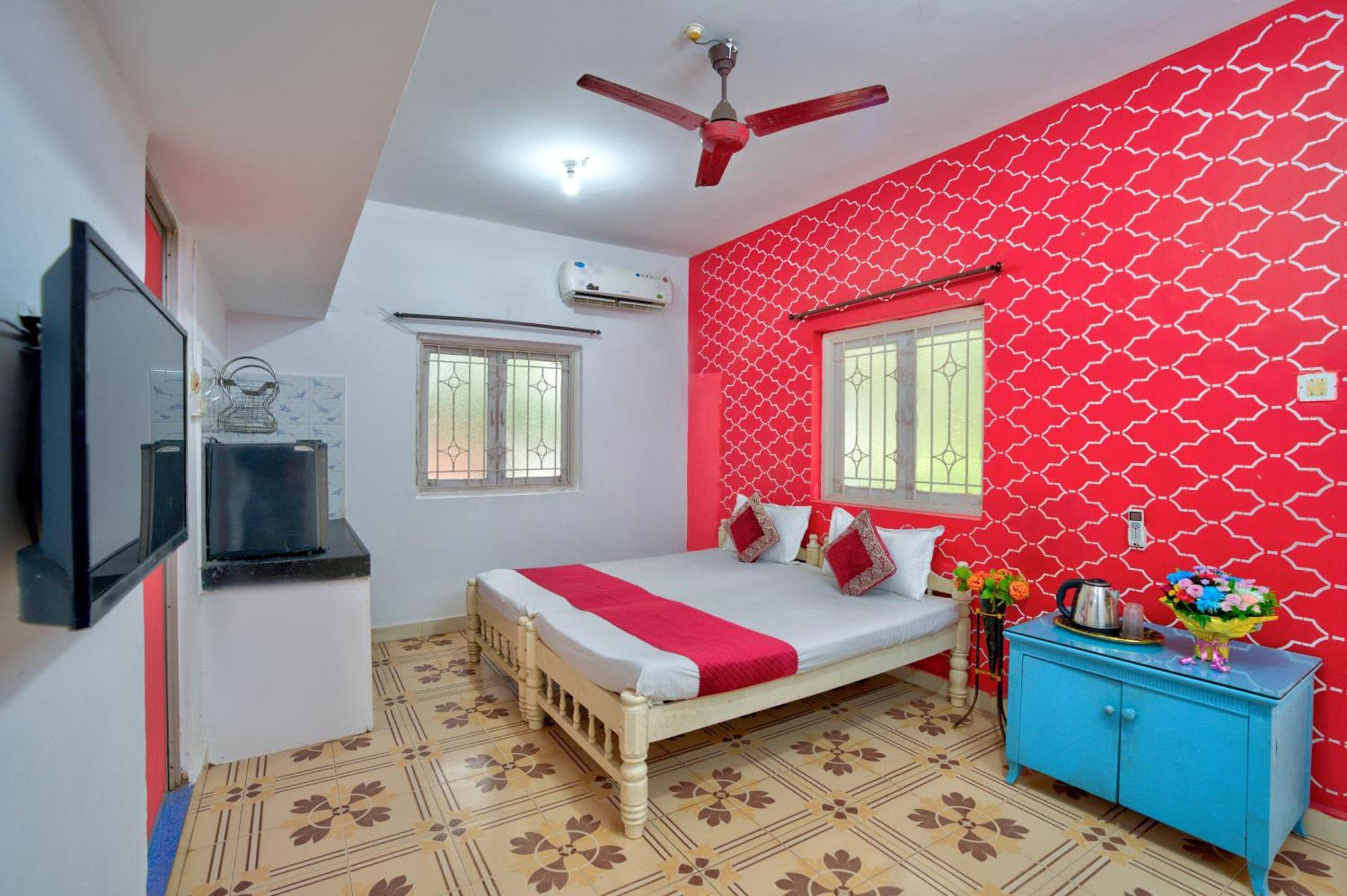 Oceanic Pearl Beach Guest House كالانغيُت المظهر الخارجي الصورة